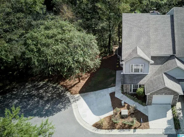 4010 River Walk Ln, Birmingham, AL 35216