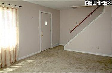 4th image of 25281 Richards Ave