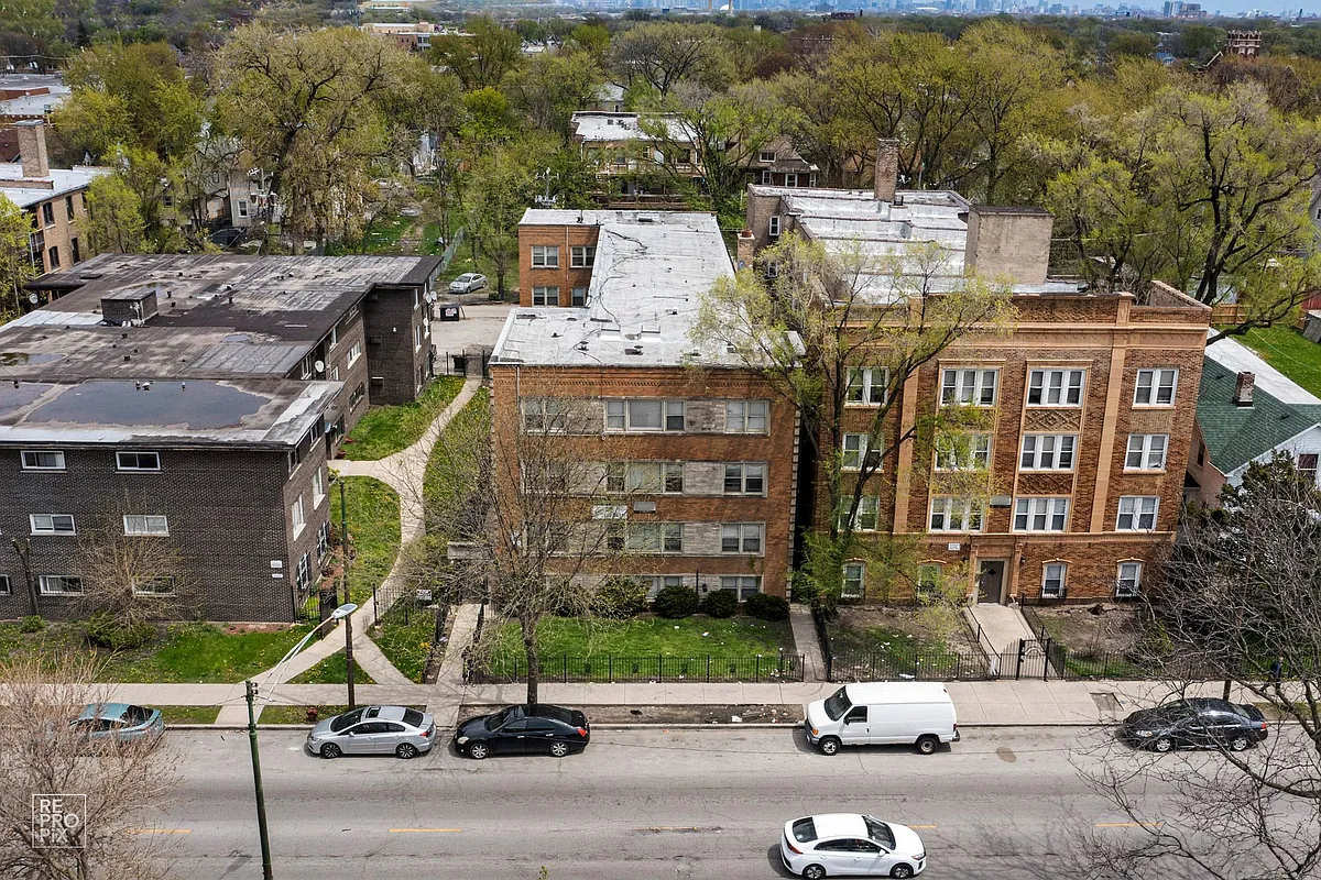 Building Photo - 729 N Central