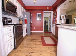 1003 General Motors Rd, Milford, MI 48381