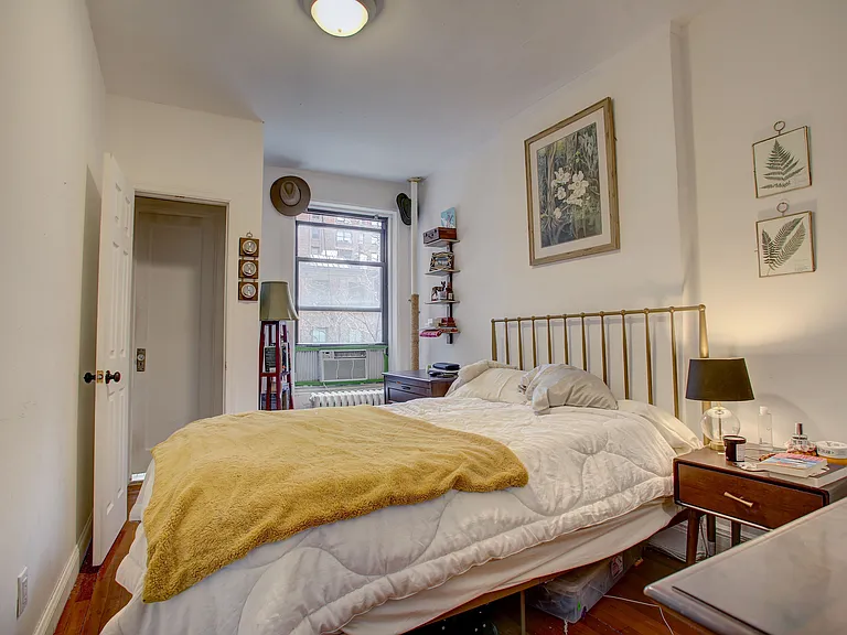 410 E 59th St #2B — Photo 3