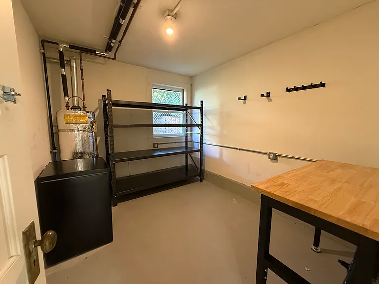 3542 Webster St — Photo 17