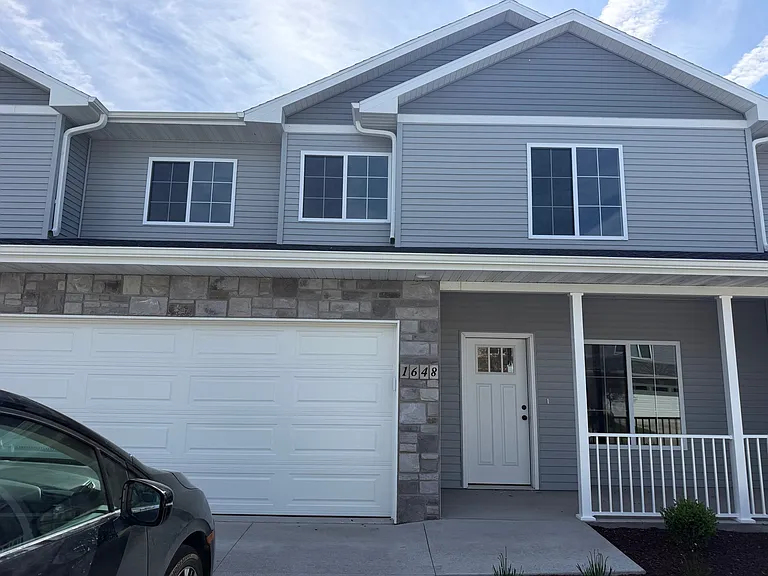 1648 Aspen Ct — Photo 2