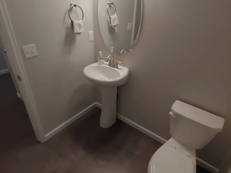 1042 Woodgate Ct — Photo 17