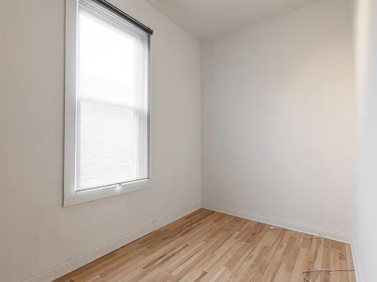 2554 W Cortland St #2 — Photo 14