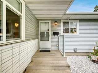 6203 SE Dalmarnock Grn NW, Calgary, AB T3A1H4
