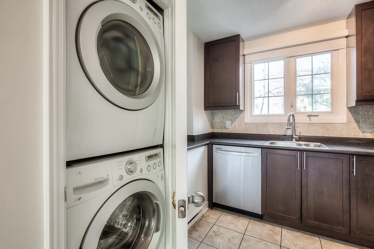 233 Berkeley St — Photo 4