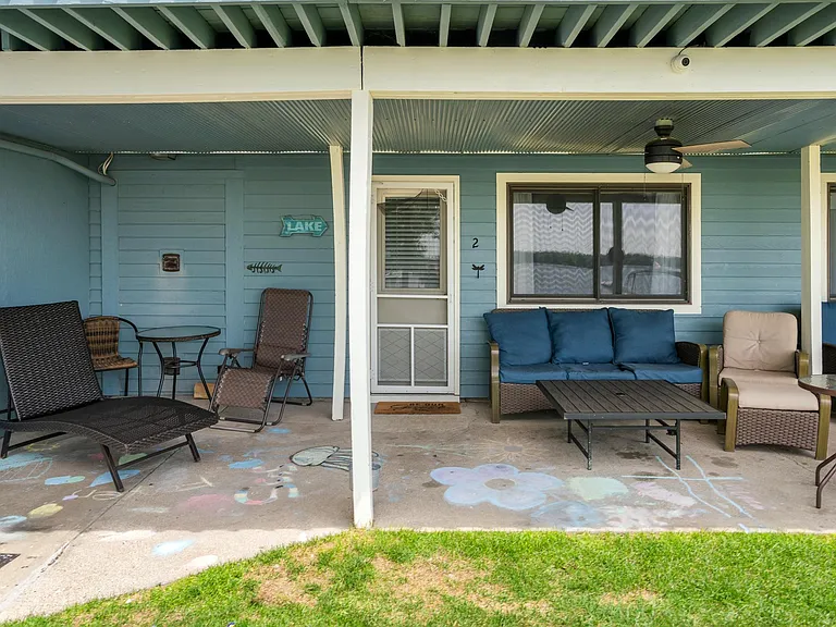 228 E State St #2 — Photo 30