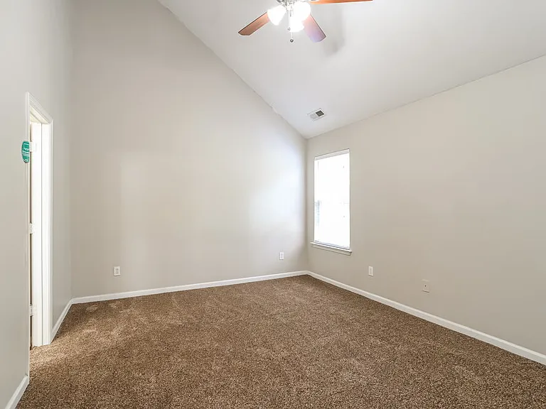 3004 Omaha Dr — Photo 11