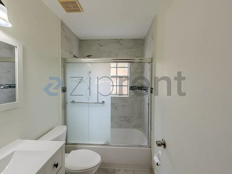 Bathroom 2nd Floor
