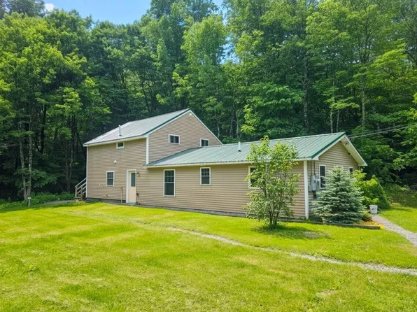 850 Bailey Hill Road, Farmington, ME 04938
