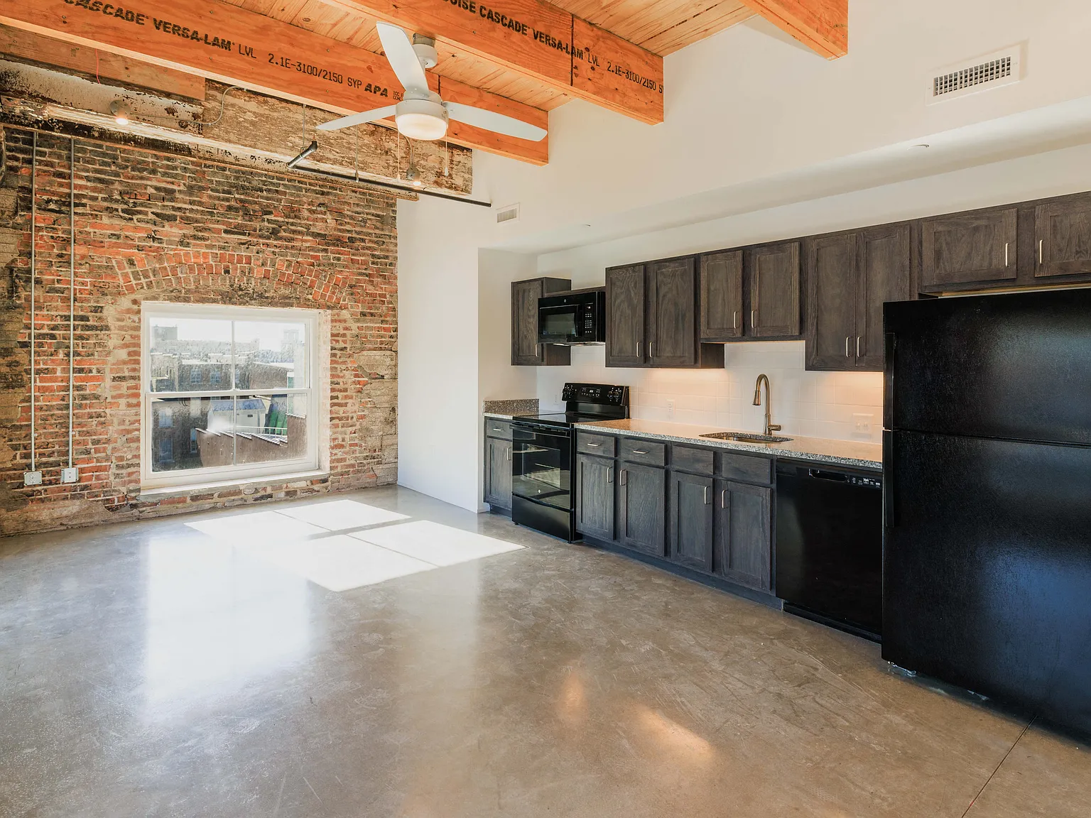 99 Front Apartments — Photo 1