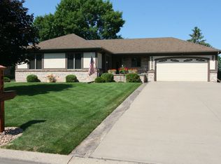 1216 Monroe St S, Shakopee, MN 55379