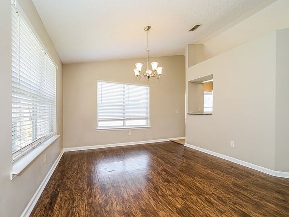 5th image of 8331 Rockridge Dr