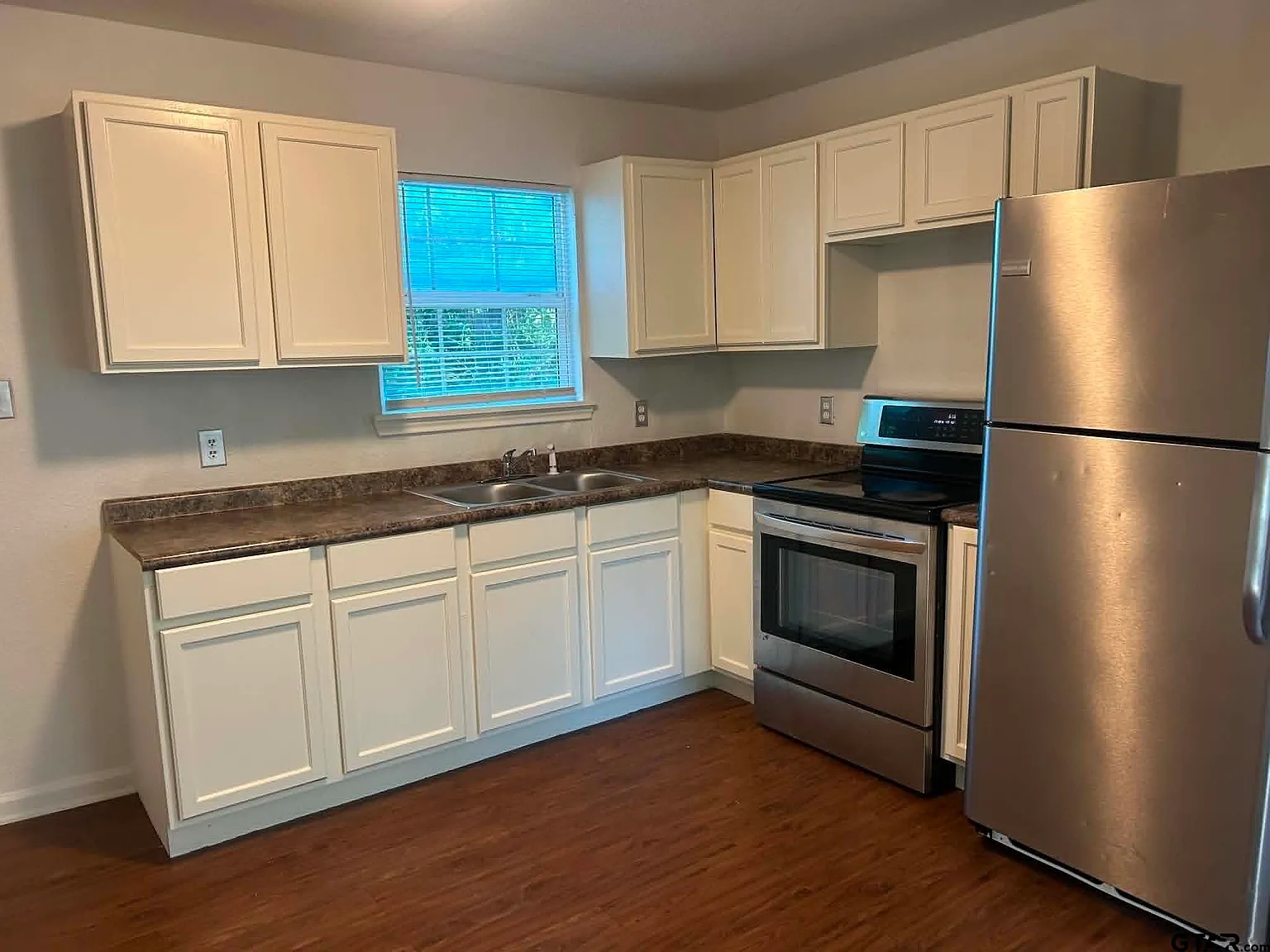 2 bed, 724 sqft, $1,250 — Photo 3