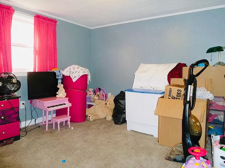 256 Laurel St #2 — Photo 8