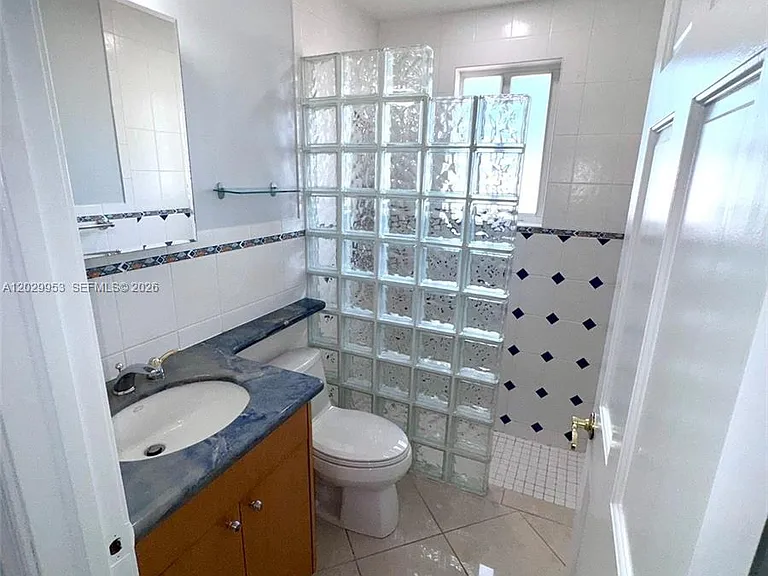 1419 Garfield St #2 — Photo 31