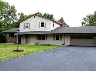 10555 Connaught Dr, Carmel, IN 46032