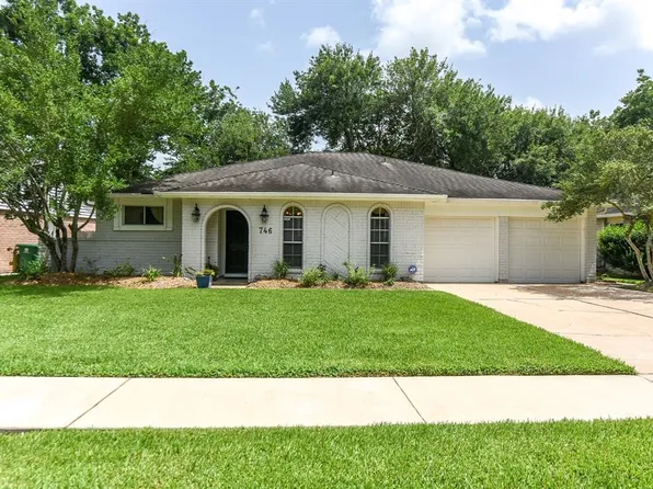 746 Voyager Dr, Houston, TX 77062
