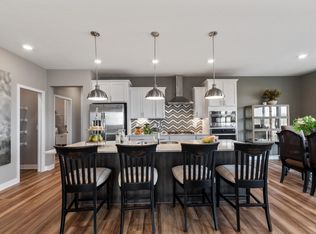 7312 Auburn Ln, Inver Grove Heights, MN 55077