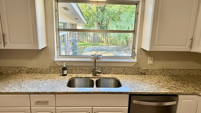1714 Westminister Ave — Photo 8