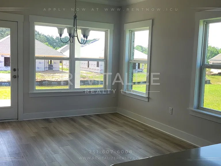 1730 Grouse St — Photo 41