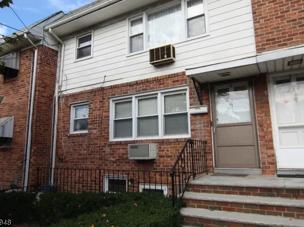 212 Sussex St, Harrison Town, NJ 07029