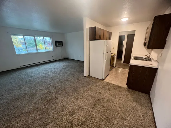 The Villa May 2, 221 8th Ave SE #16, Mayville, ND 58257