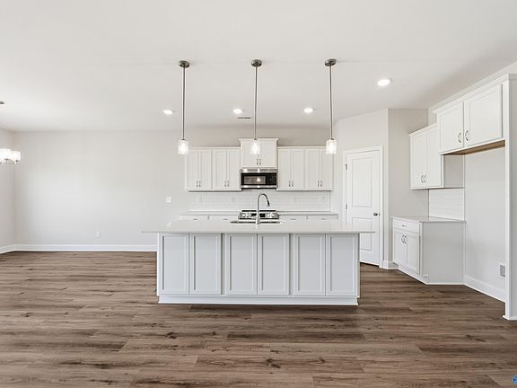 3rd image of 29635 Limestone Creek Way