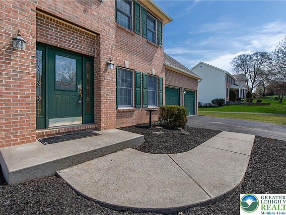 4th image of 1465 Deer Path Rd
