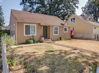 1282 Kalmia St, Junction City, OR 97448