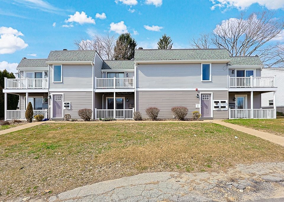 1st image of 155 Saint Barnabe St APT 1B