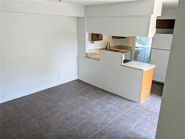 850 Asheville Dr #0 — Photo 7
