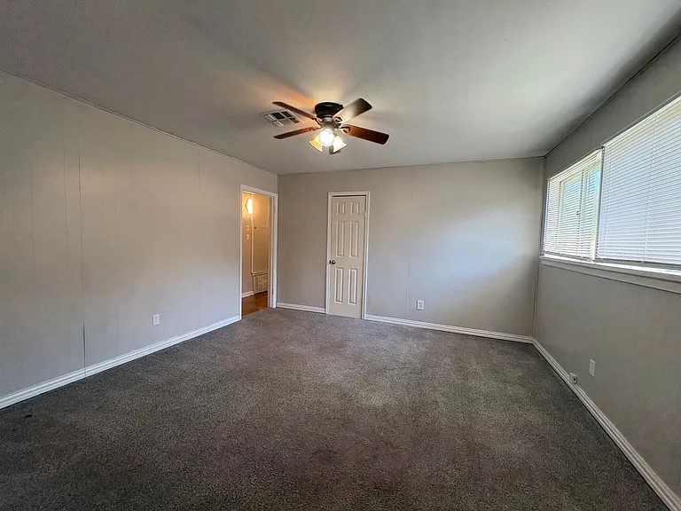 8408 David Dr — Photo 5