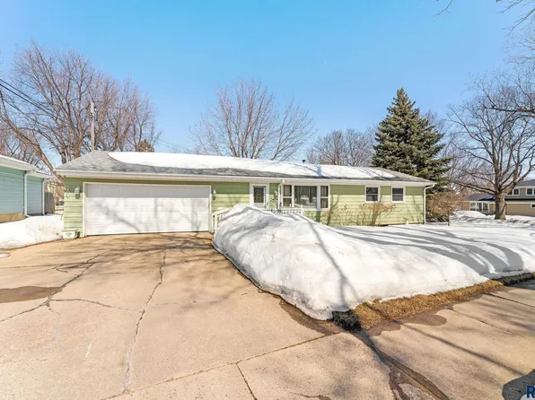 3404 E 13th St, Sioux Falls, SD 57103