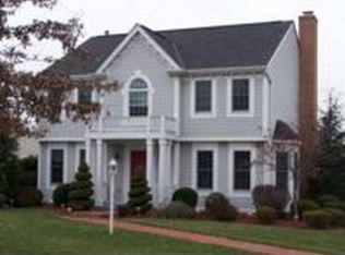 4 Pacers Ridge Dr, Canonsburg, PA 15317