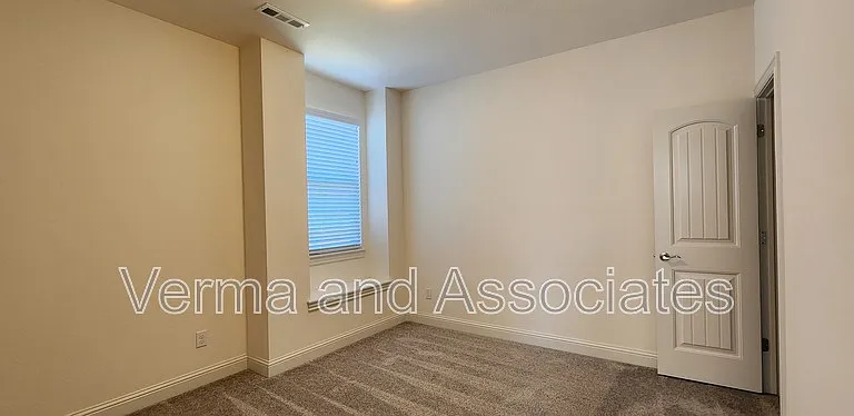 5203 Kemptown Pl — Photo 13