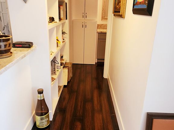 3rd image of 10240 Camarillo St APT 304