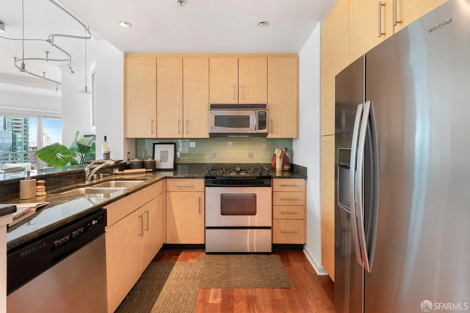 400 Beale St APT 2401 - Photo 9