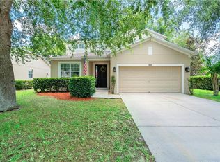 345 Misty Oaks Ln, Eustis, FL 32736