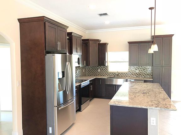 3rd image of 5964 NW Baylor Avenue