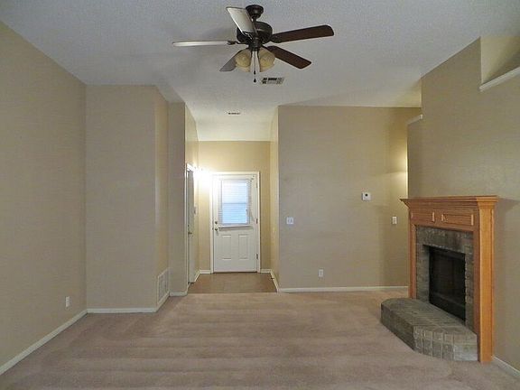 3rd image of 4921 Teal Dr