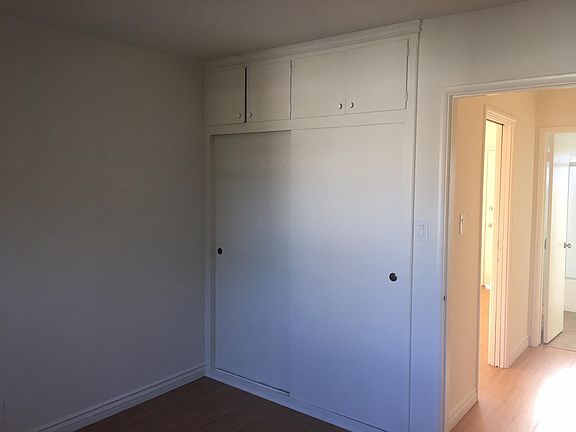 5th image of 2806 Piedmont Ave APT B