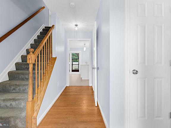 5th image of 15 Dorothy Meeks Ln