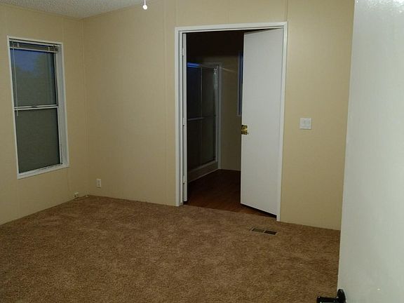 Master bedroom with walk in  closet, Split Floor Plan with 4