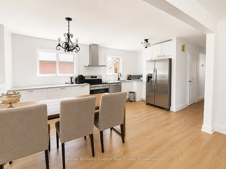 382 Elmridge St — Photo 6