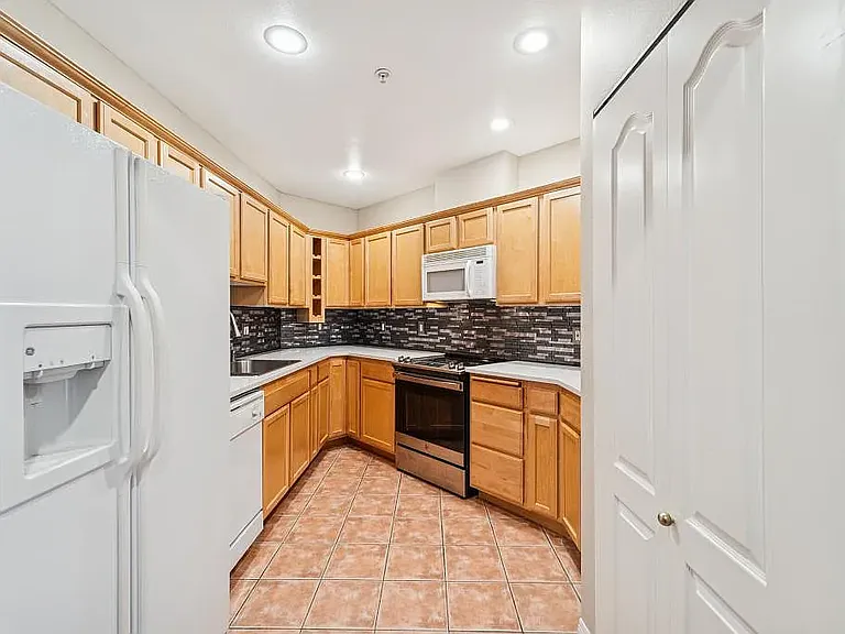 12439 NE Totem Lake Way #114 — Photo 7