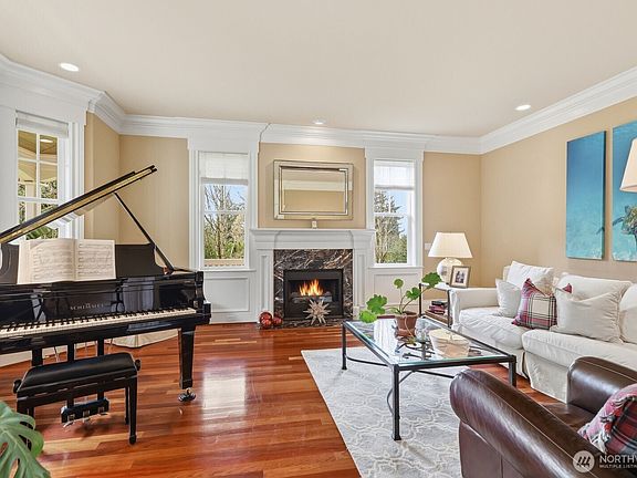4th image of 15923 163rd Avenue NE