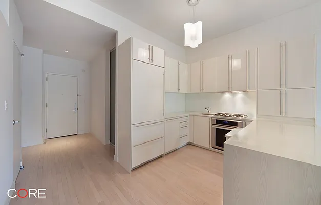 Rented by CORE | media 34