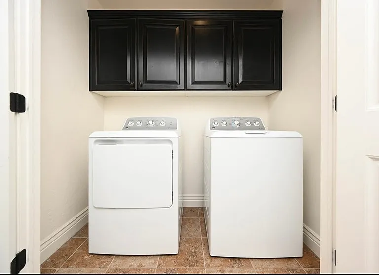 145 E 620 S — Photo 12